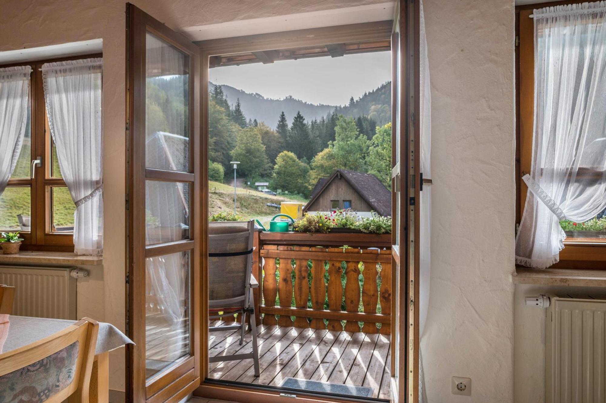 Gasthaus Zur Linde- Napf Oberried  Esterno foto