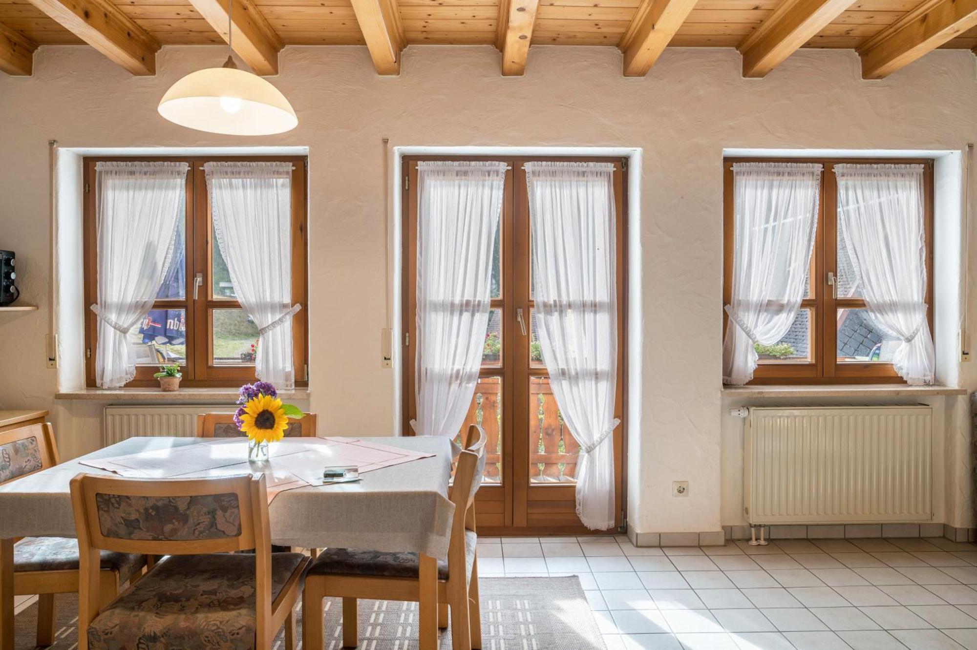 Gasthaus Zur Linde- Napf Oberried  Esterno foto