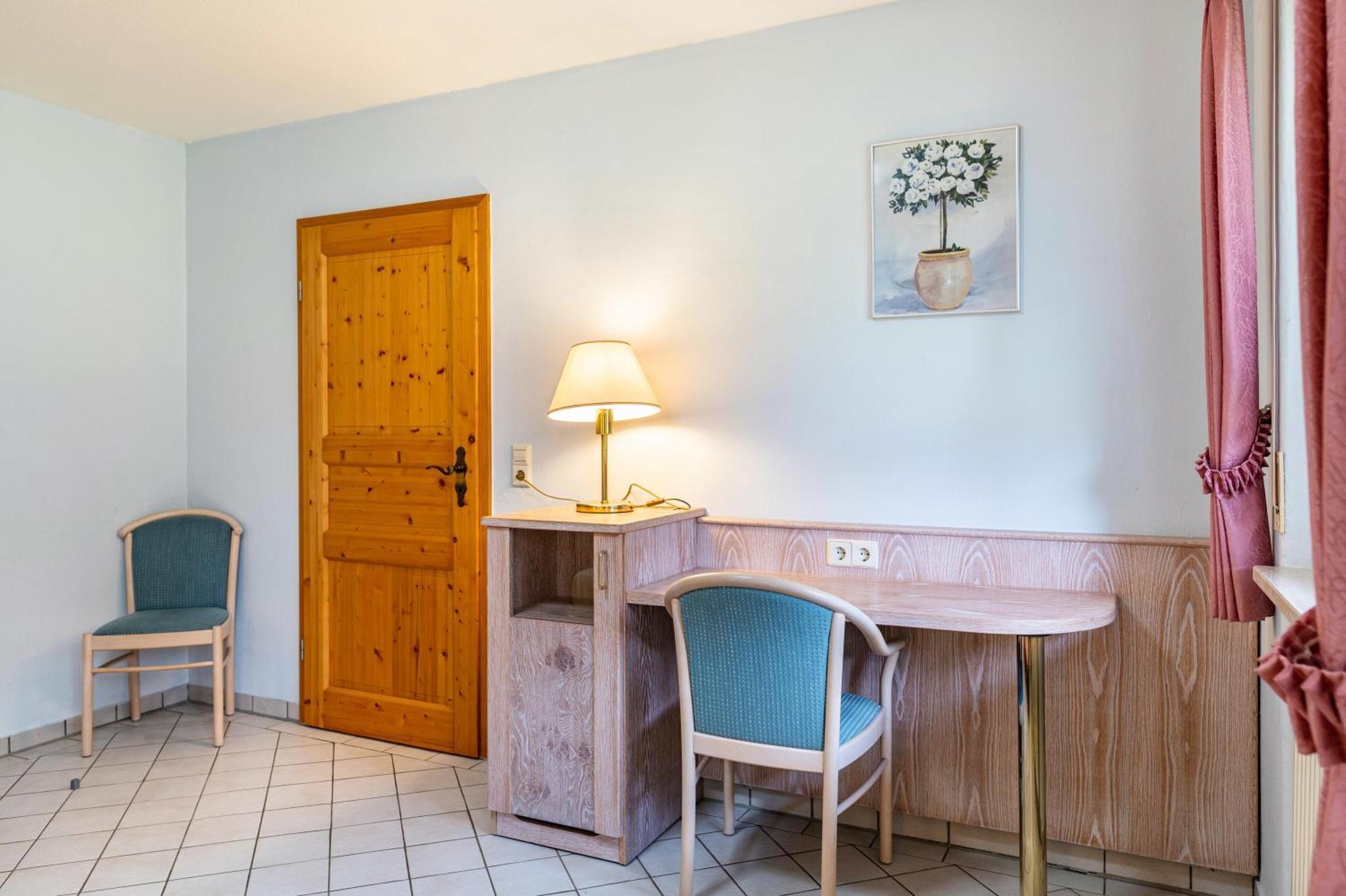 Gasthaus Zur Linde- Napf Oberried  Esterno foto